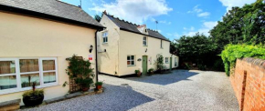 Vale View Cottages -Two luxury cottages, Great location in Prestatyn!